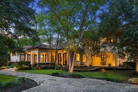 Photo of 2 Lacewood Lane, Piney Point Village, TX 77024 (MLS # 33786142)