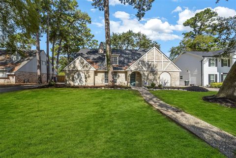 Photo of 5914 Pebble Springs Drive, Houston, TX 77066 (MLS # 42751672)