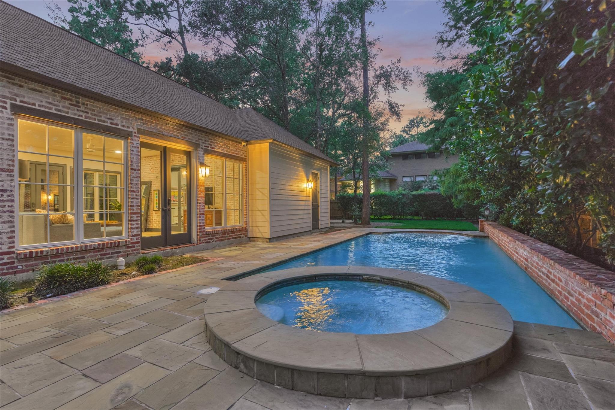 64 Autumn Crescent