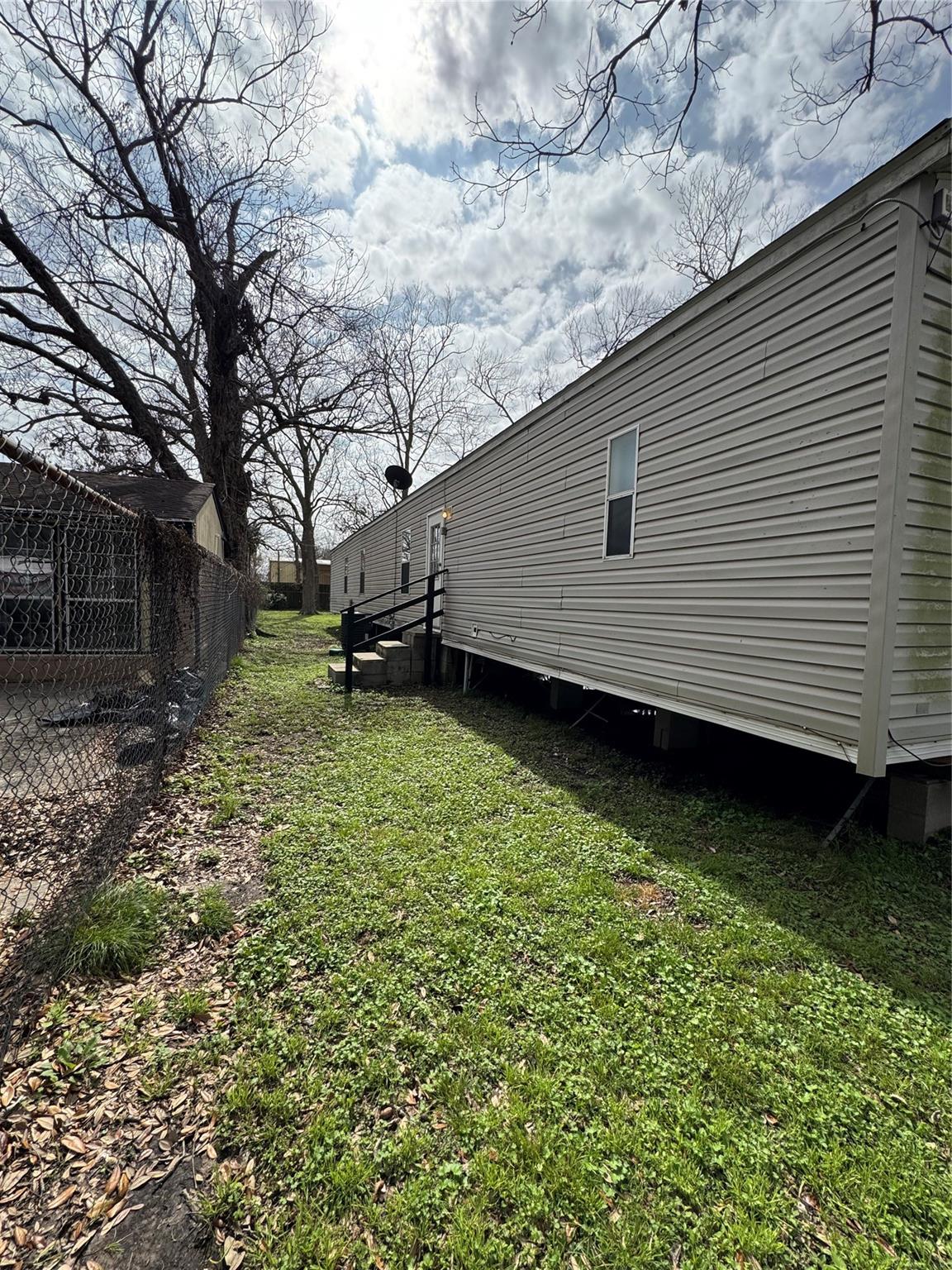 1810 Connorvale Rd Road