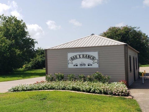 Photo of 275 Horse Shoe Trail, Angleton, TX 77515 (MLS # 10570104)