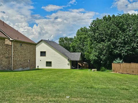 Photo of 2 Harbour Town Drive, Conroe, TX 77356 (MLS # 27387023)