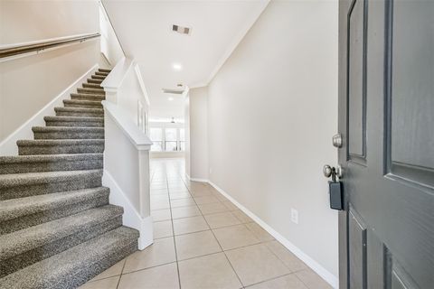 Photo of 4214 Brinkley St #B, Houston, TX 77051 (MLS # 8680468)