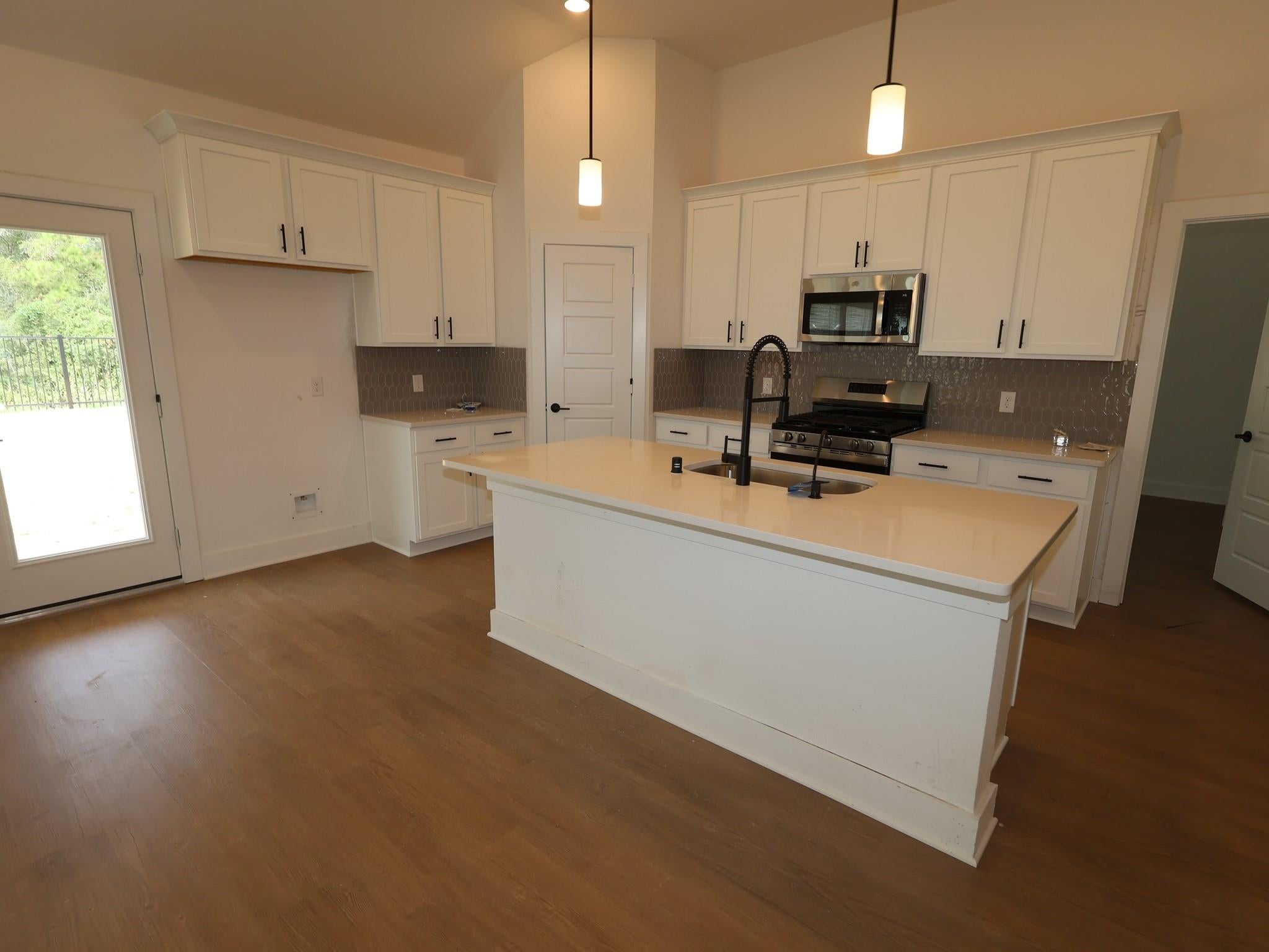 32218 Sunbeam Drive
