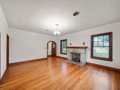 Tiny photo for 229 E Cedar Street, Angleton, TX 77515 (MLS # 58022457)