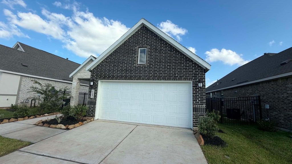 Photo of 27451 Sunterra Village Dr Dr, Katy, TX 77493 (MLS # 73417235)