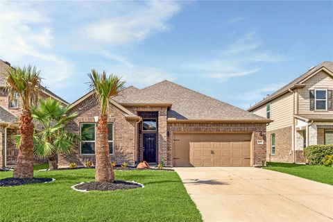 Photo of 14019 Harmony Ridge Trail, Pearland, TX 77584 (MLS # 75803813)