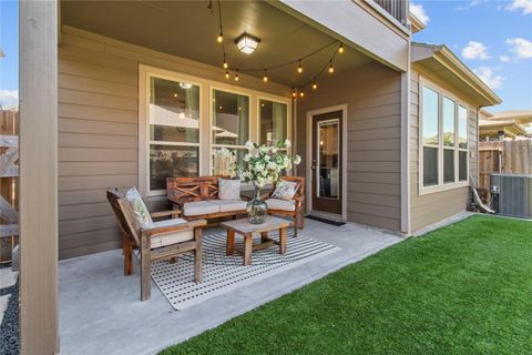 Tiny photo for 4012 Delta Rose St, Houston, TX 77018 (MLS # 16777778)