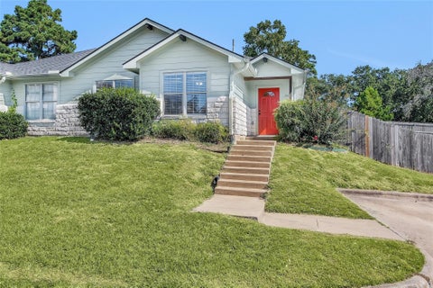 Photo of 109 Bolero Way, Huntsville, TX 77340 (MLS # 69729646)