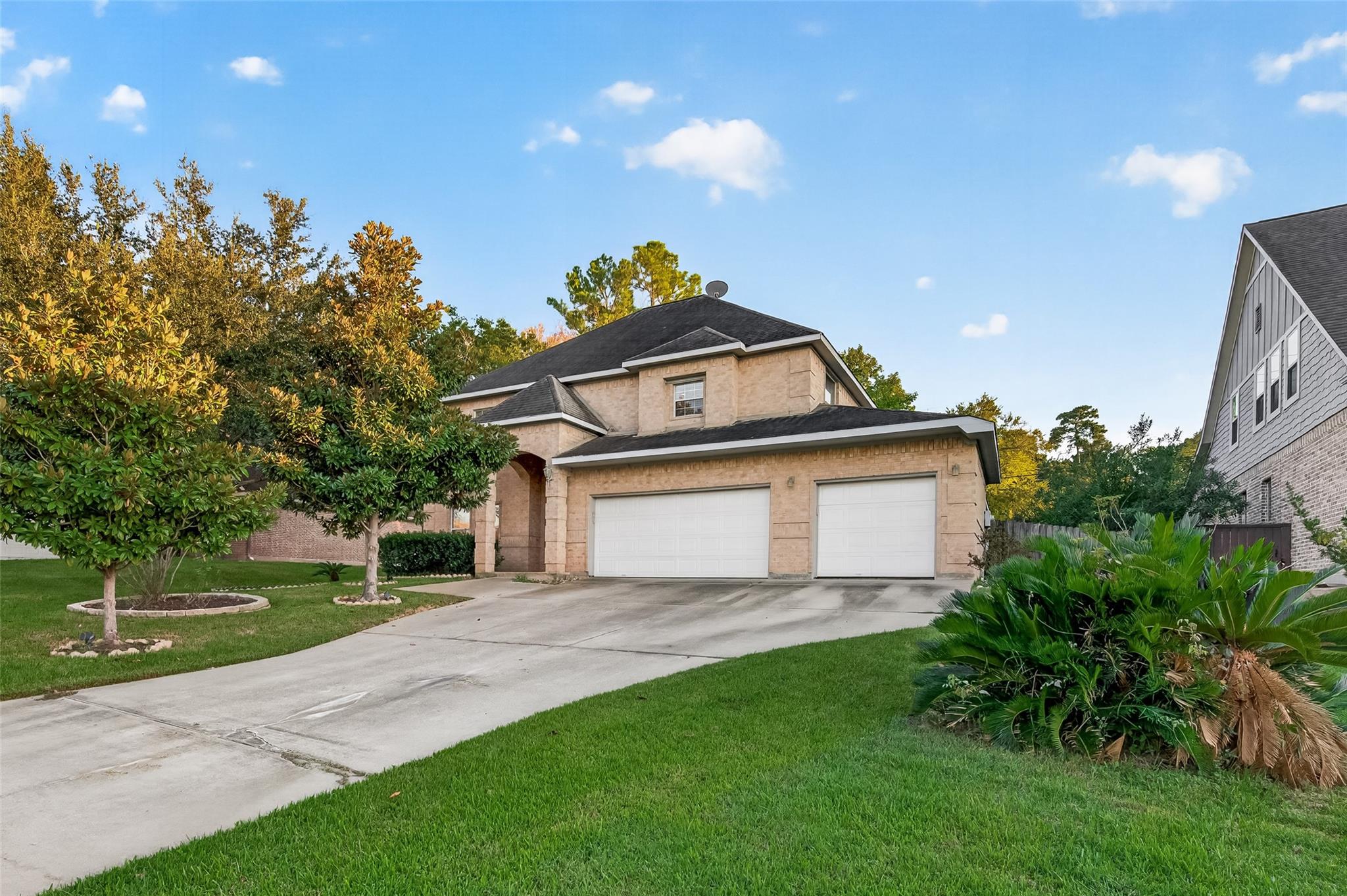 211 April Waters Drive W