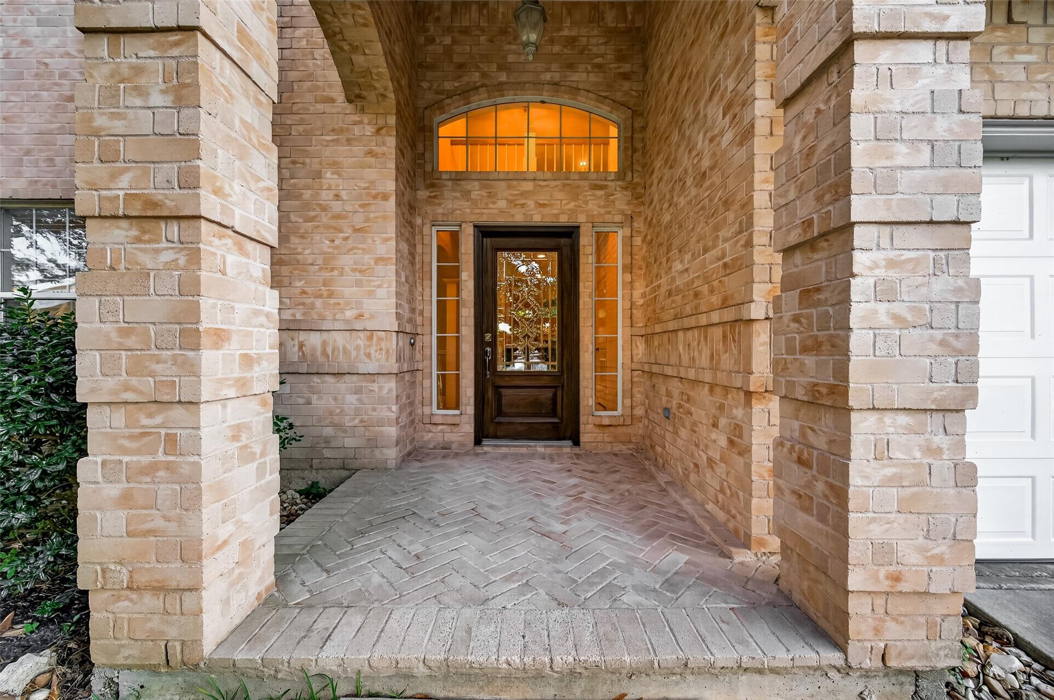 211 April Waters Drive W
