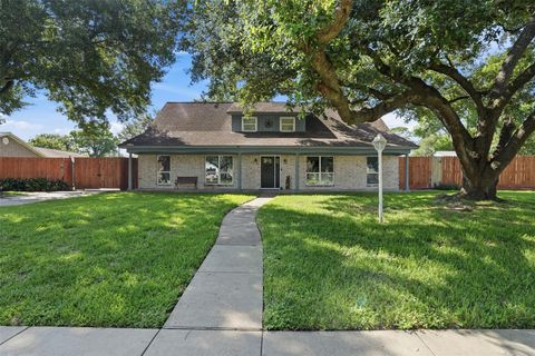 Photo of 15721 Juneau Ln LN, Jersey Village, TX 77041 (MLS # 90357627)