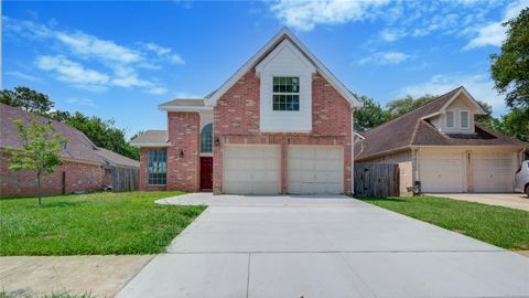 Photo of 4427 Waterfall Way, Sugar Land, TX 77479 (MLS # 49986877) Photo of 4427 Waterfall Way, Sugar Land, TX 77479 (MLS # 49986877)