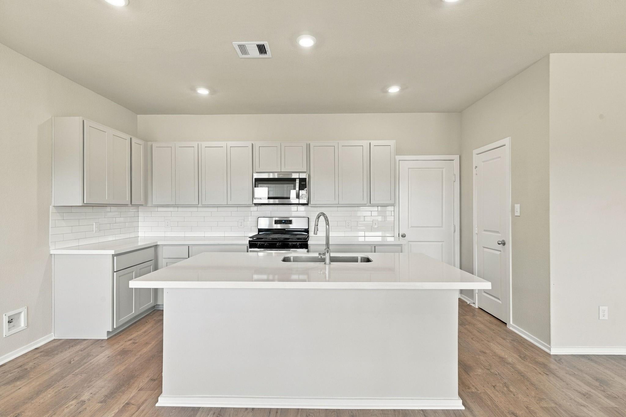 3530 Cardinal Pointe Drive