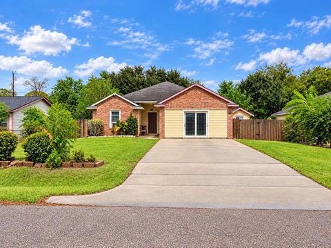 Photo of 5021 Paula Street, Houston, TX 77033 (MLS # 49879587)