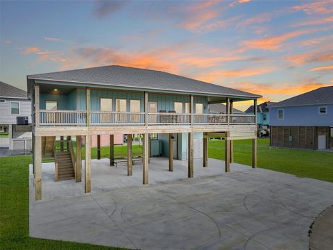 Homes For Sale - 1988 Calypso<br/> Port Bolivar, TX 77650