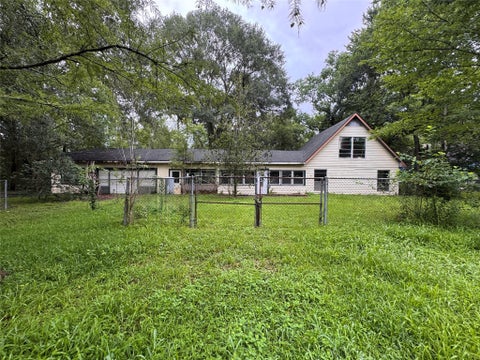 Photo of 123 Shady Lane, Houston, TX 77336 (MLS # 44471079)