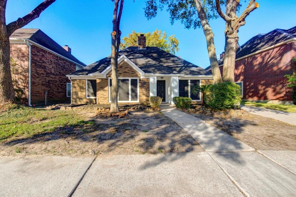 Photo of 5931 Thom Road, Humble, TX 77346 (MLS # 97224669)