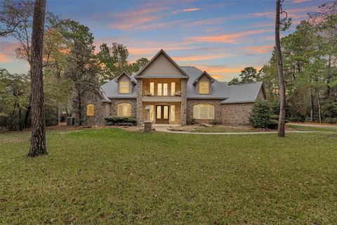 Photo of 11018 Lake Windcrest, Magnolia, TX 77354 (MLS # 46447119)