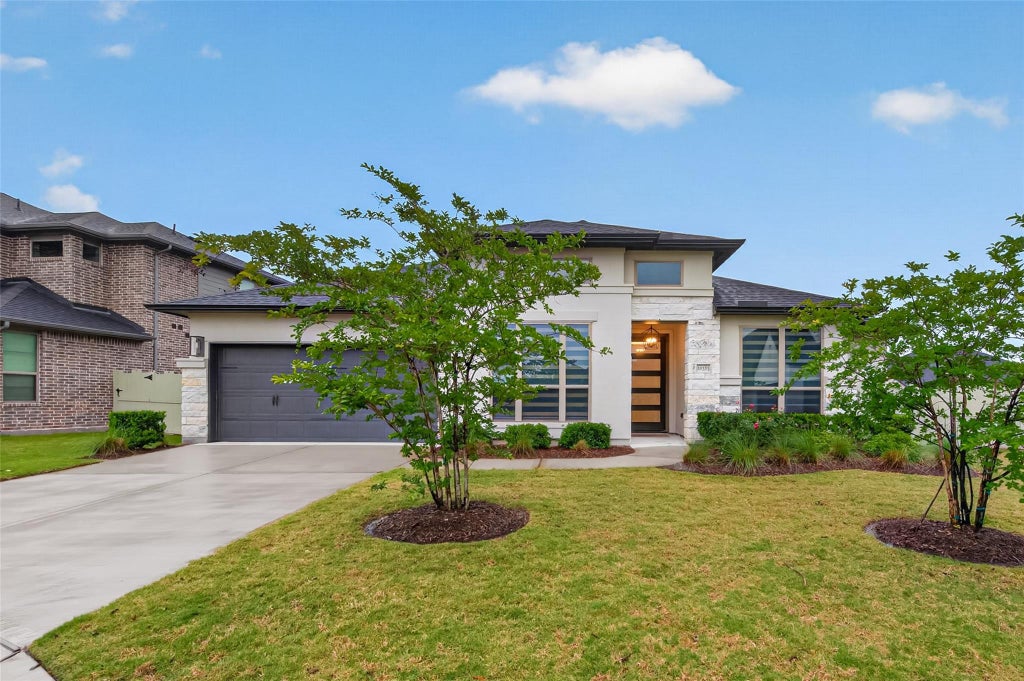 Photo of 10383 Bayou Oaks Drive, Conroe, TX 77385 (MLS # 10370242)