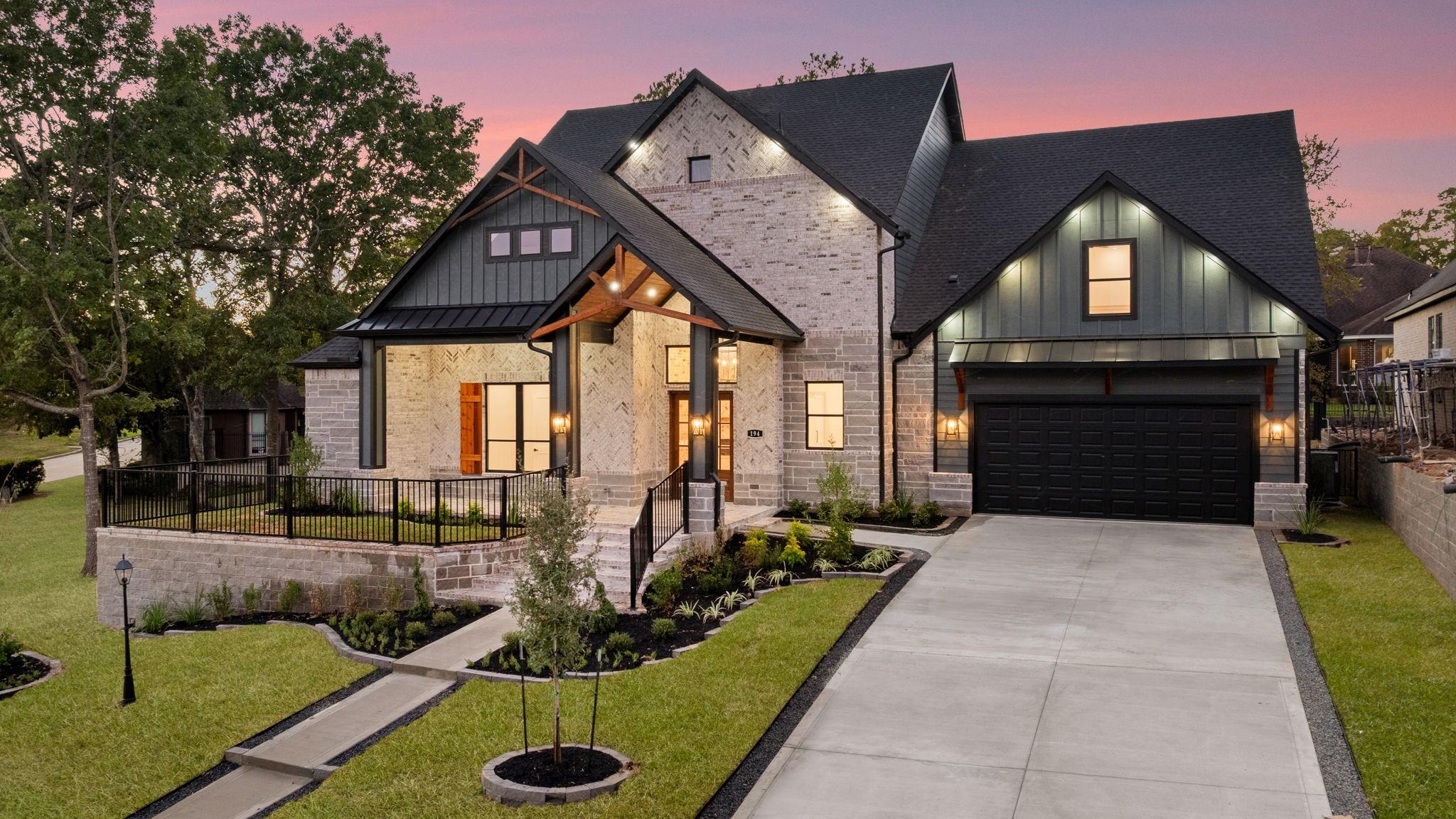 194 Victoria Court