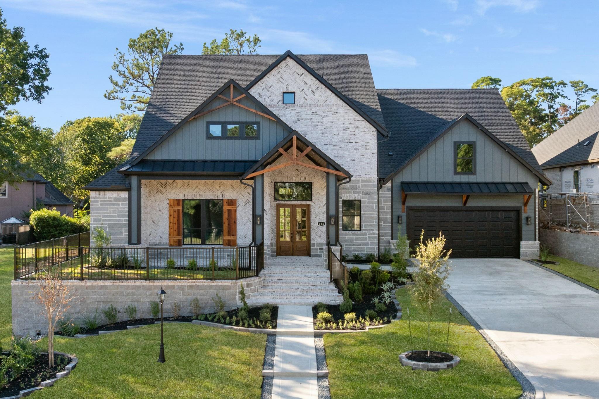 194 Victoria Court