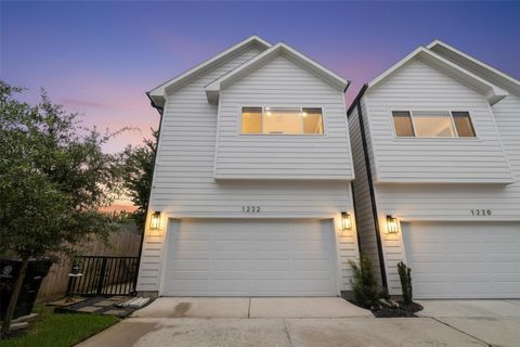 Tiny photo for 1222 Mcneil Street, Houston, TX 77009 (MLS # 64850529)