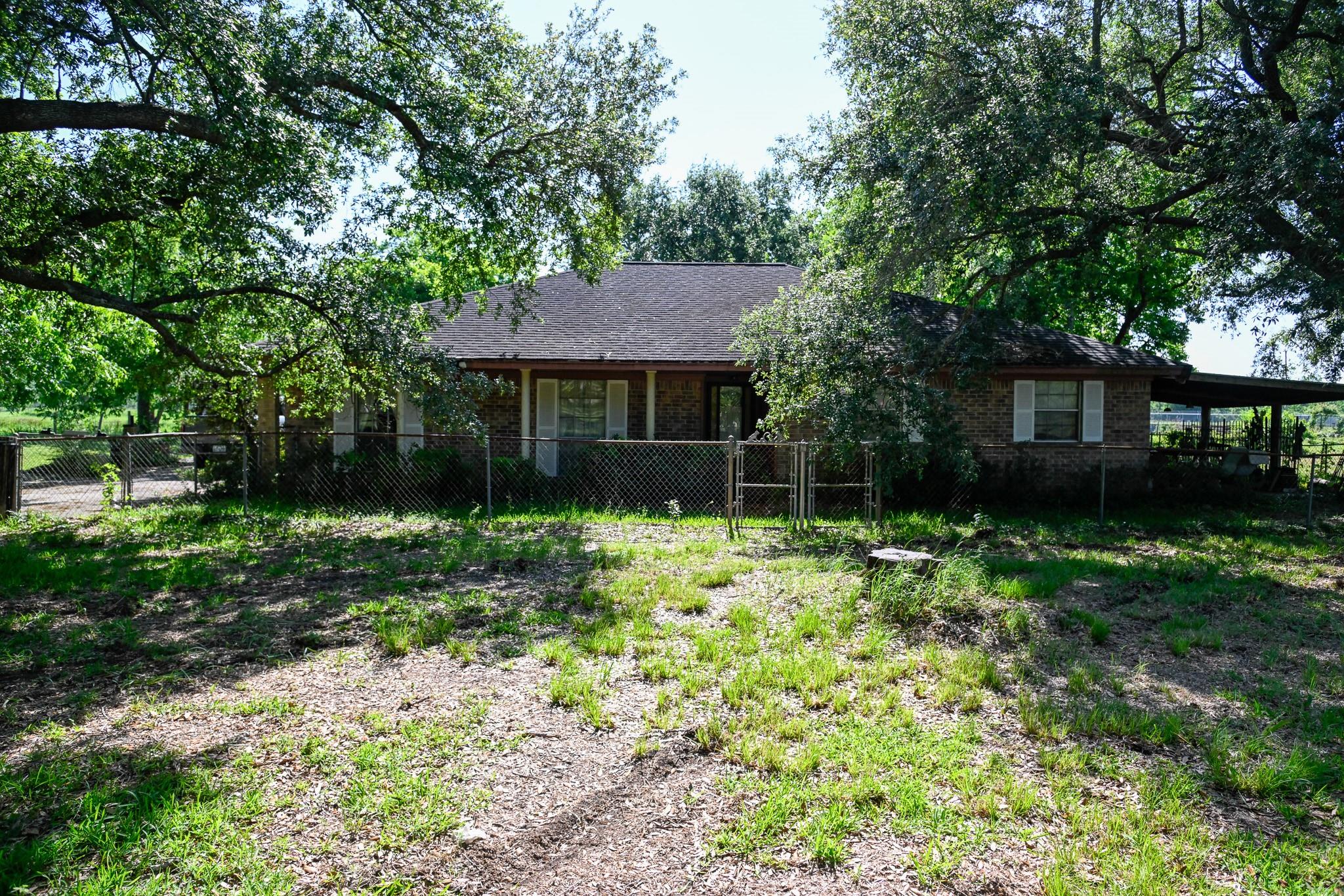 17215 County Road 831