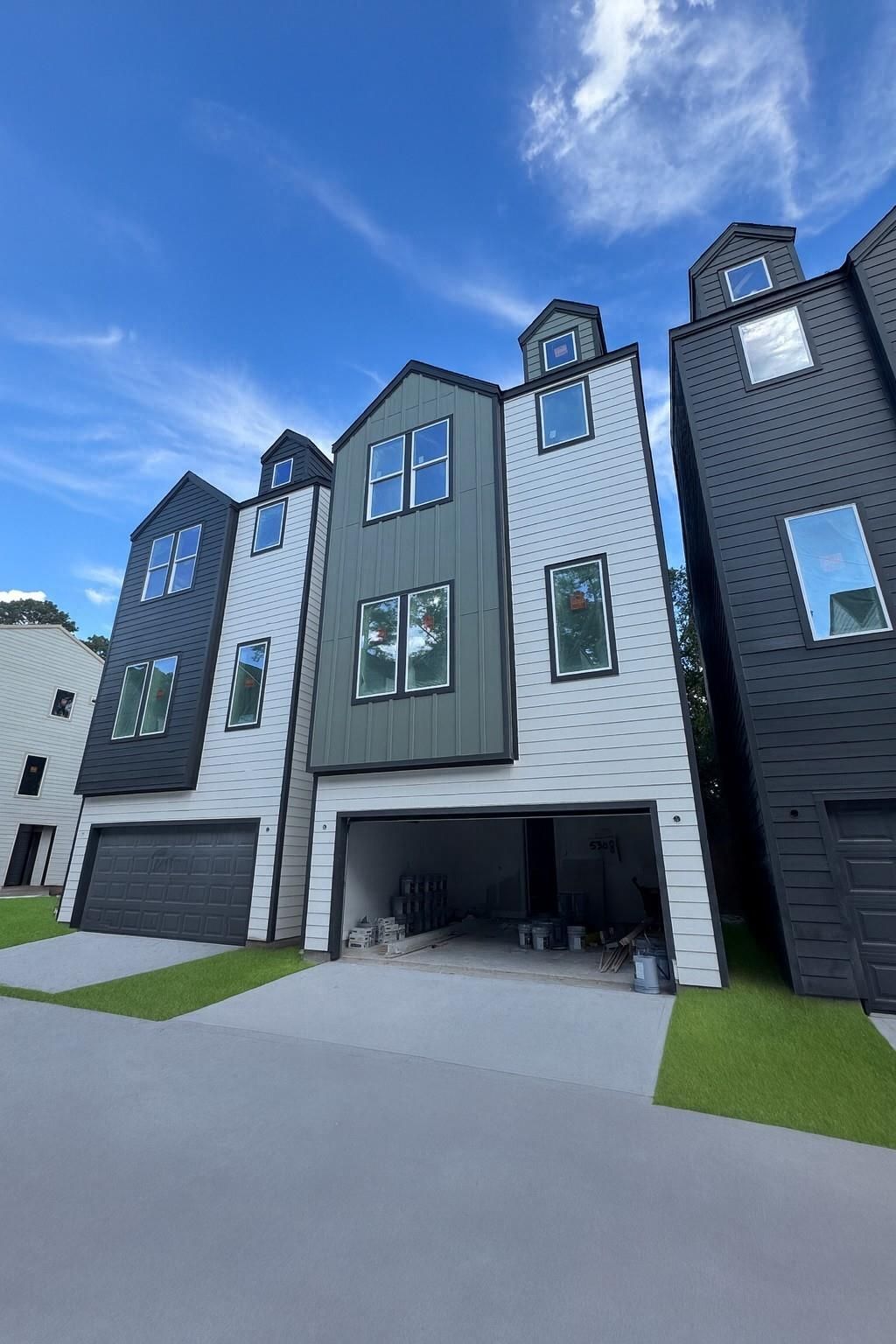 Photo of 5320 Kindred Garden Lane, Houston, TX 77091 (MLS # 5757864)