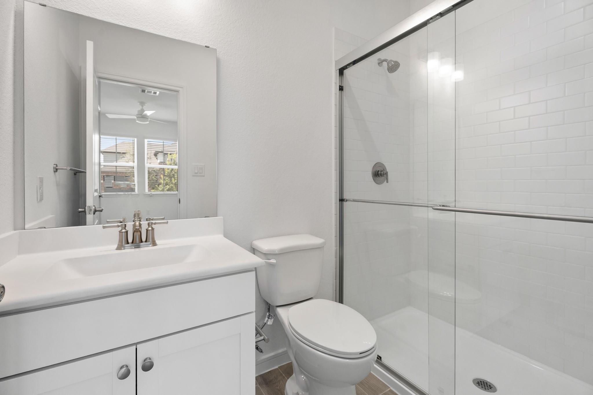 902 Hooks Trail