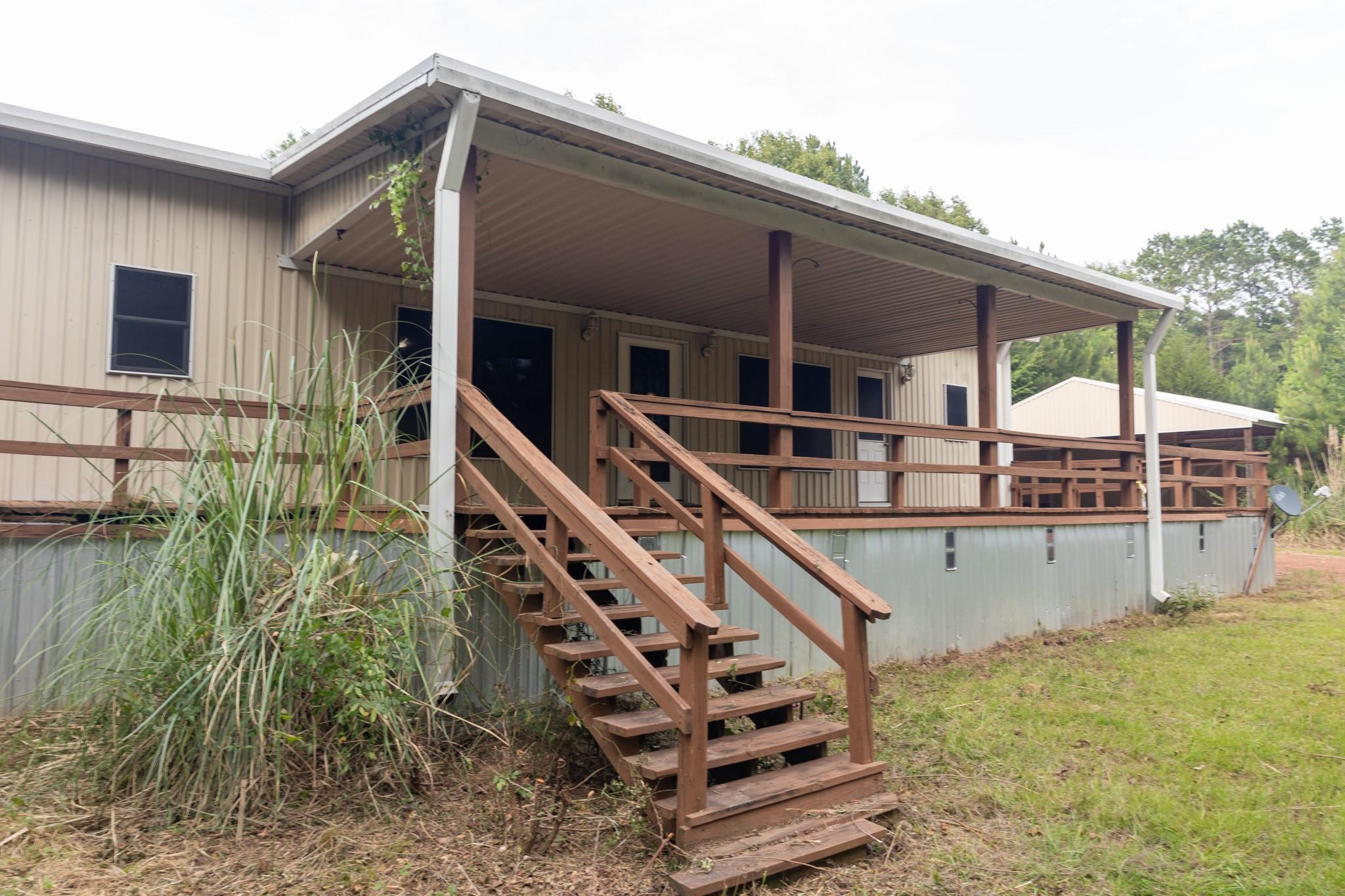 2052 County Road 114