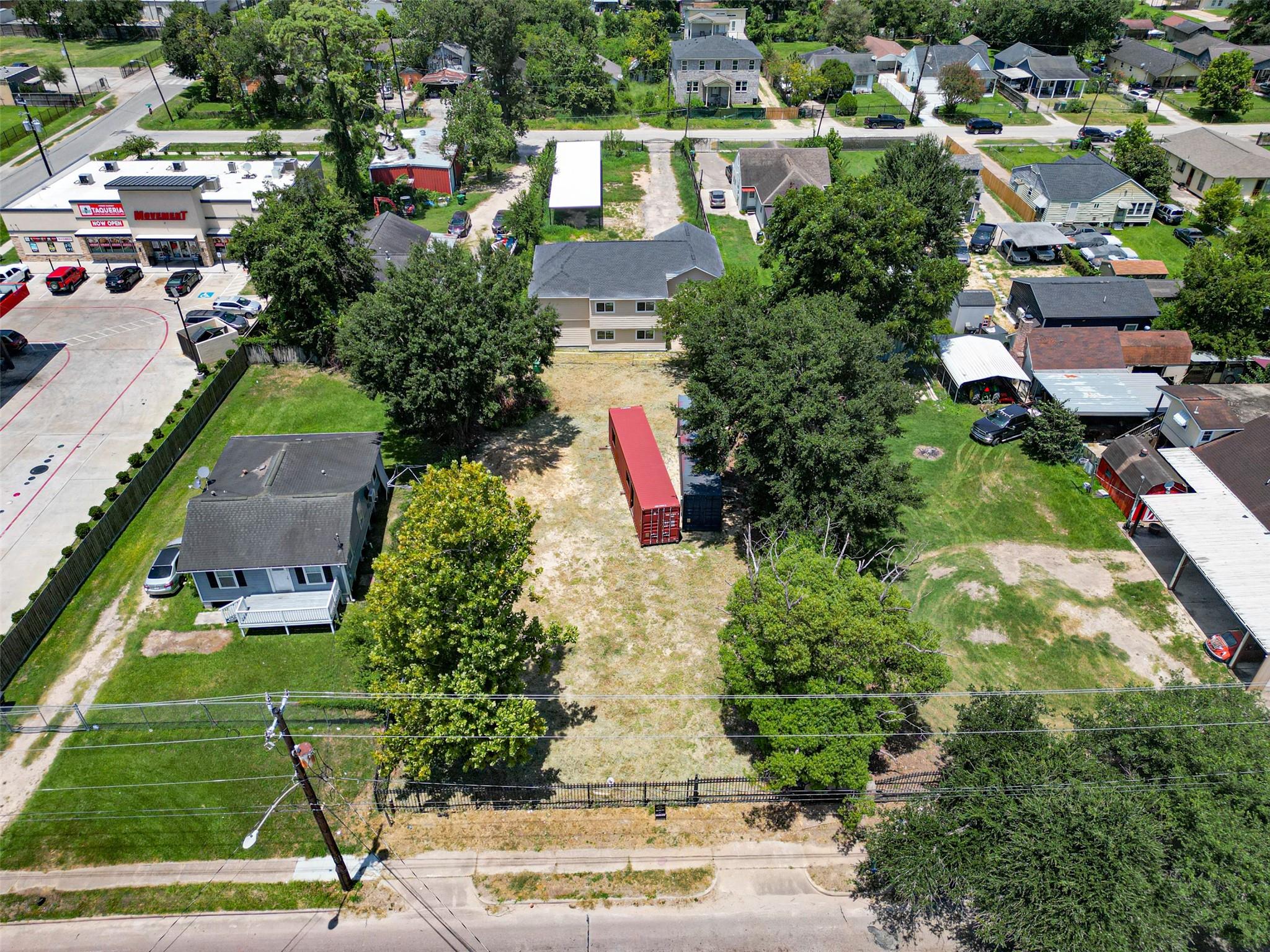 611 E Crosstimbers Street