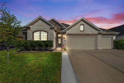 Photo of 25008 Calais New Court, Kingwood, TX 77339 (MLS # 28921414)