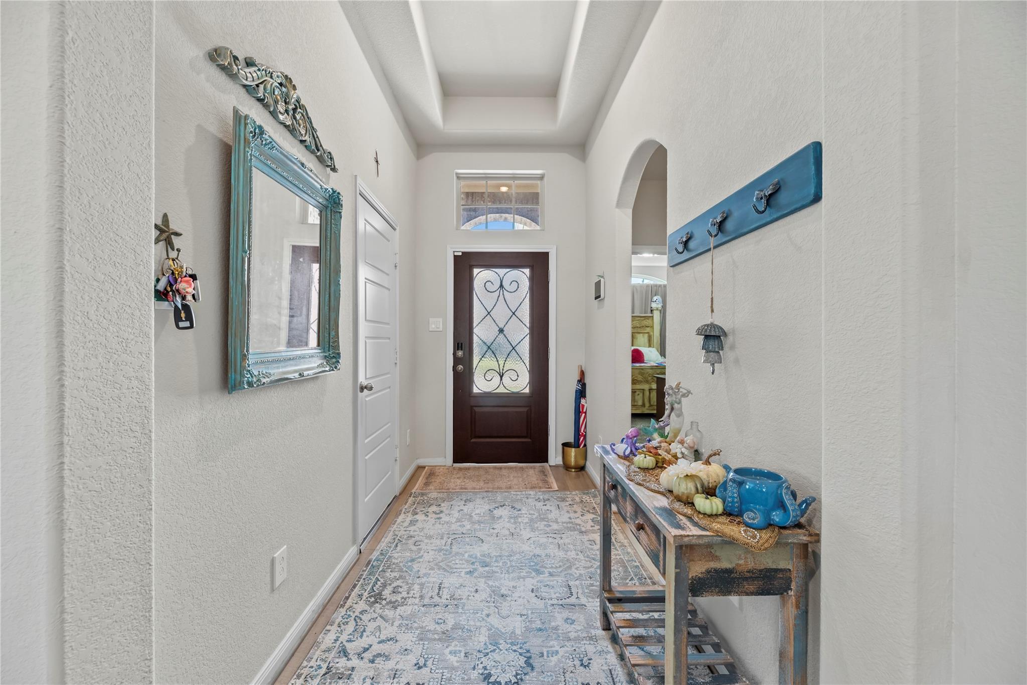 25008 Calais New Court