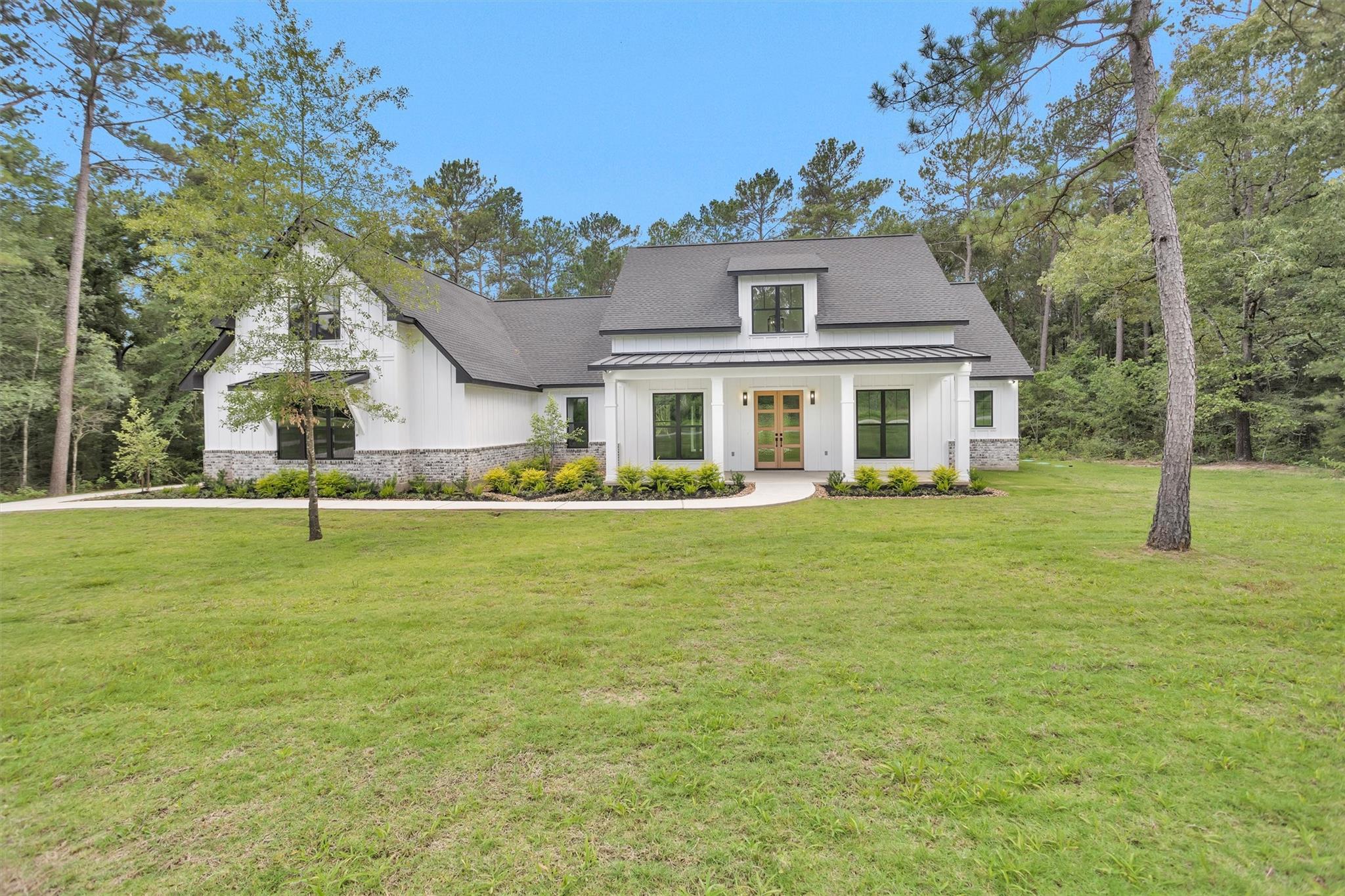9384 Cedar Bend
