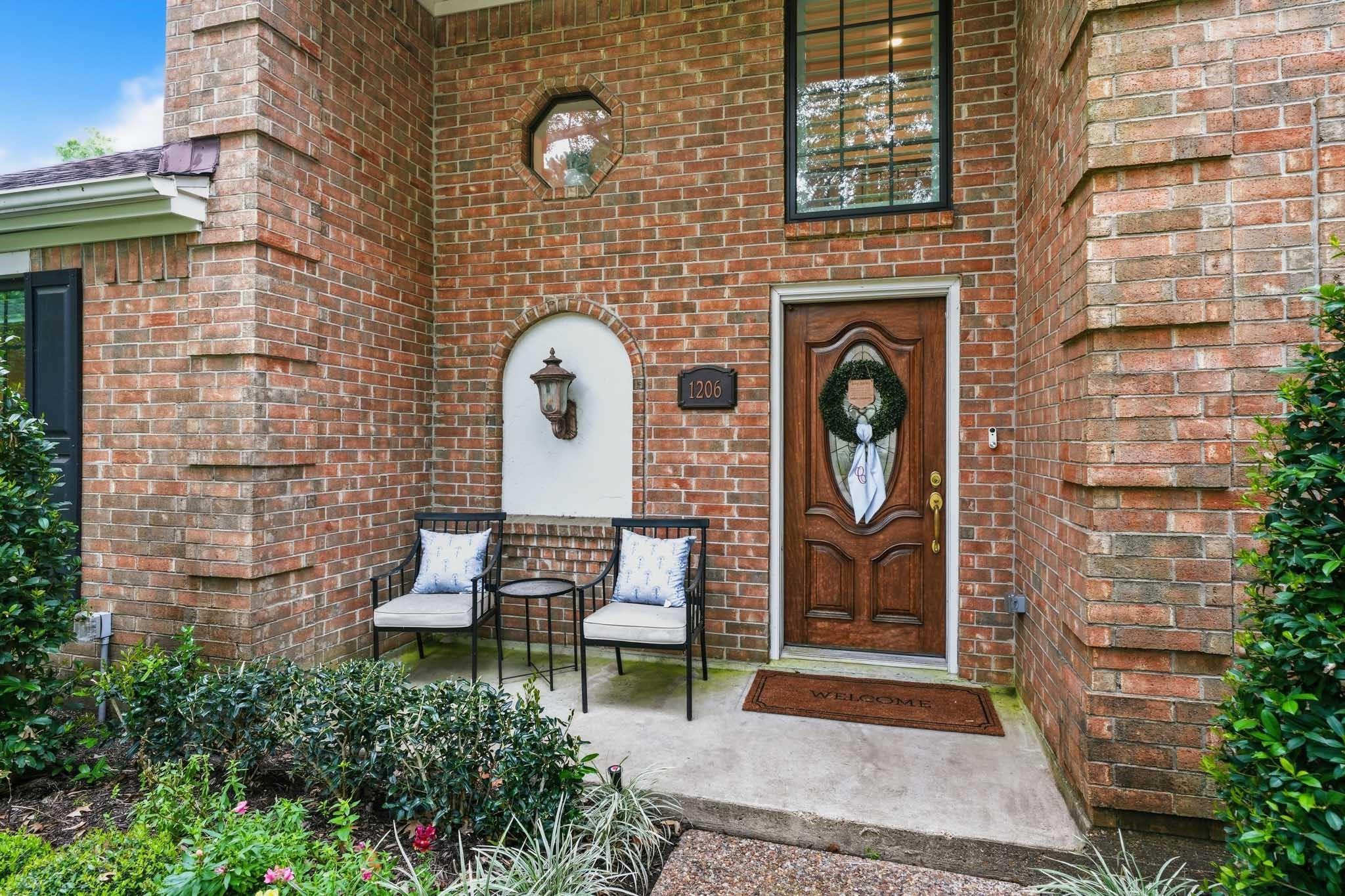 1206 Verdun Lane