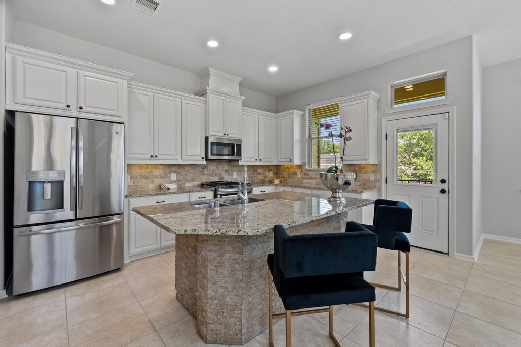 Photo of 18550 Jasmine Garden Place, Humble, TX 77346 (MLS # 97359587)