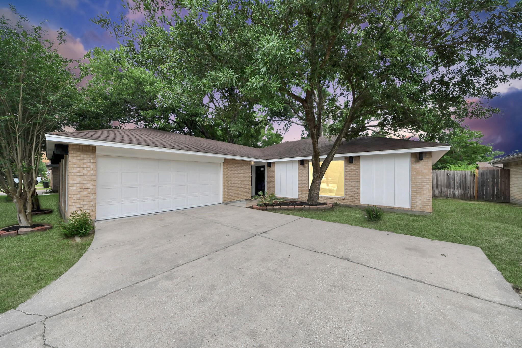 20322 Bishops Gate Lane