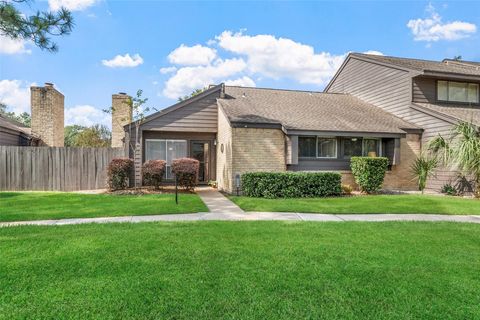 Photo of 2333 Broadlawn Drive, Houston, TX 77058 (MLS # 32773986)