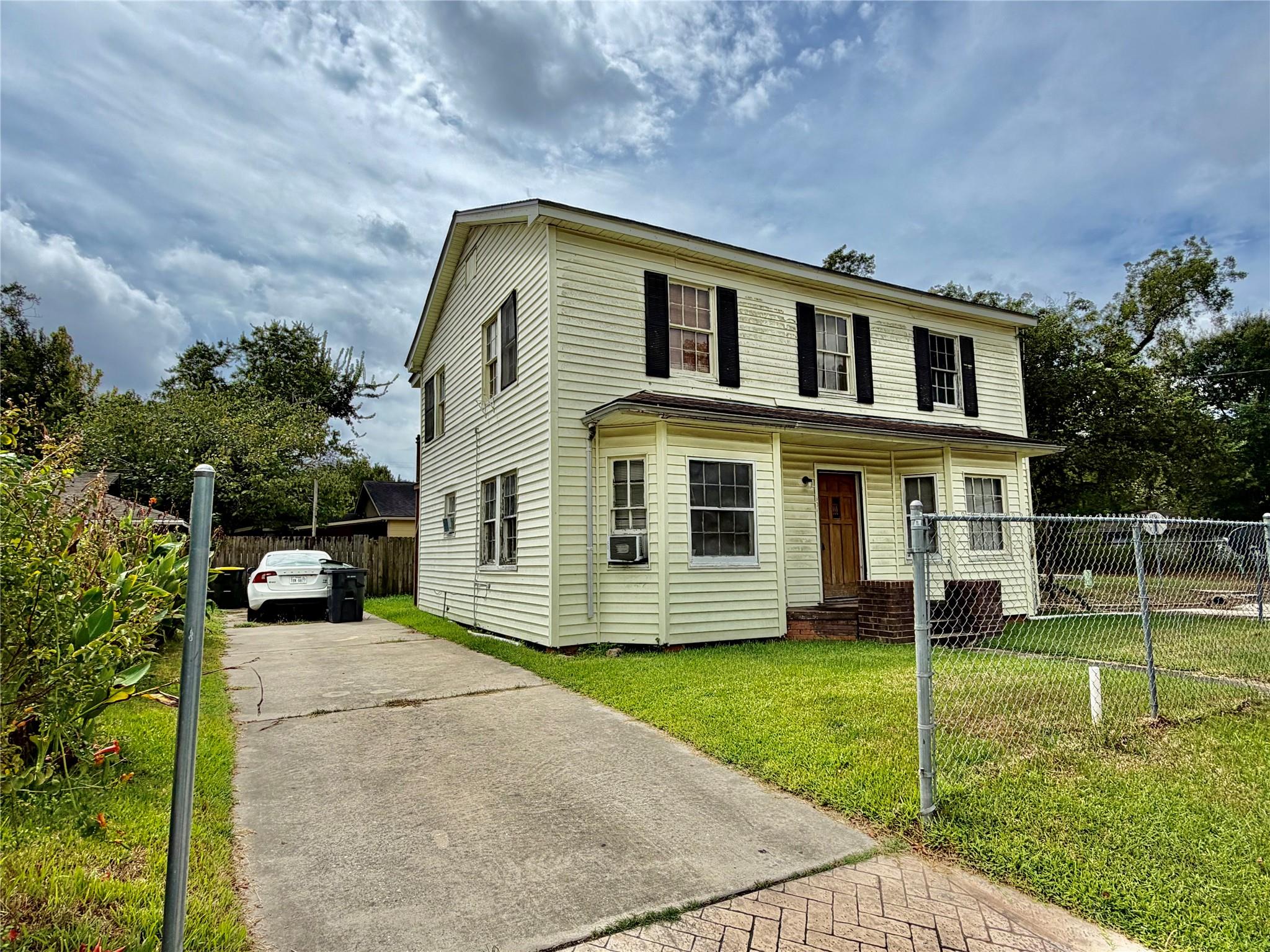 501 Avenue I Avenue