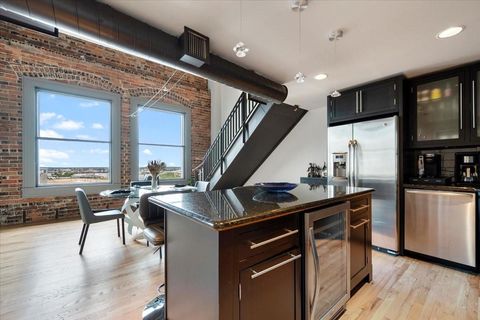 Photo of 915 Franklin Street #9G, Houston, TX 77002 (MLS # 92612954)
