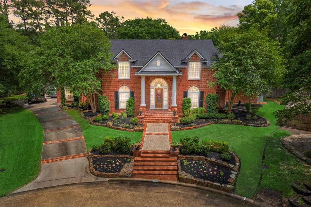 Photo of 5710 Redwood River Drive, Kingwood, TX 77345 (MLS # 47708944)