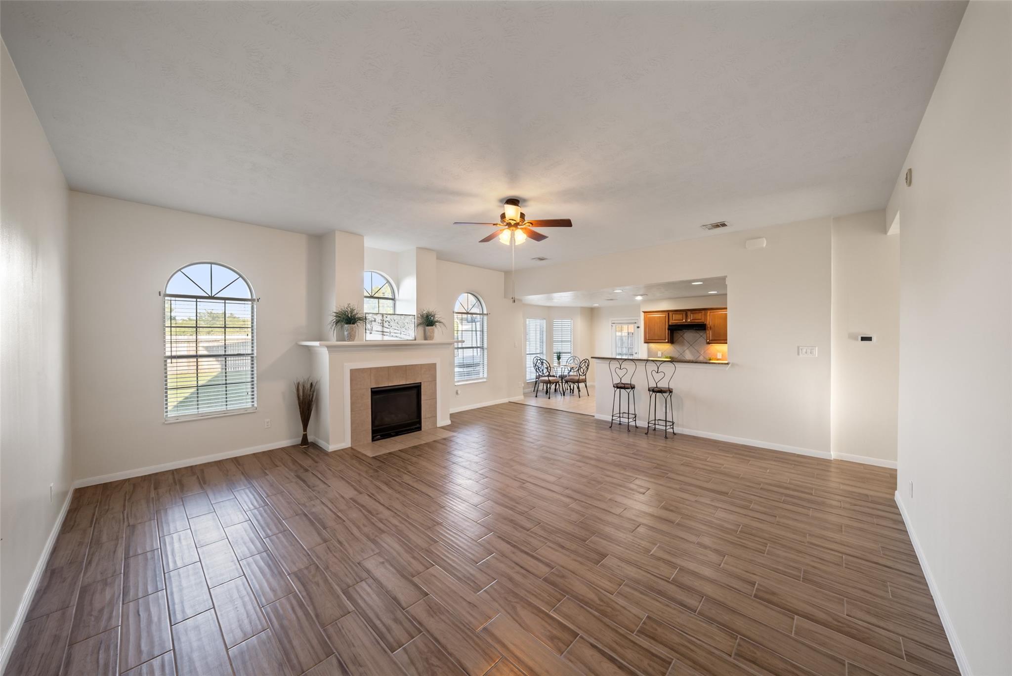 3223 Longhorn Circle