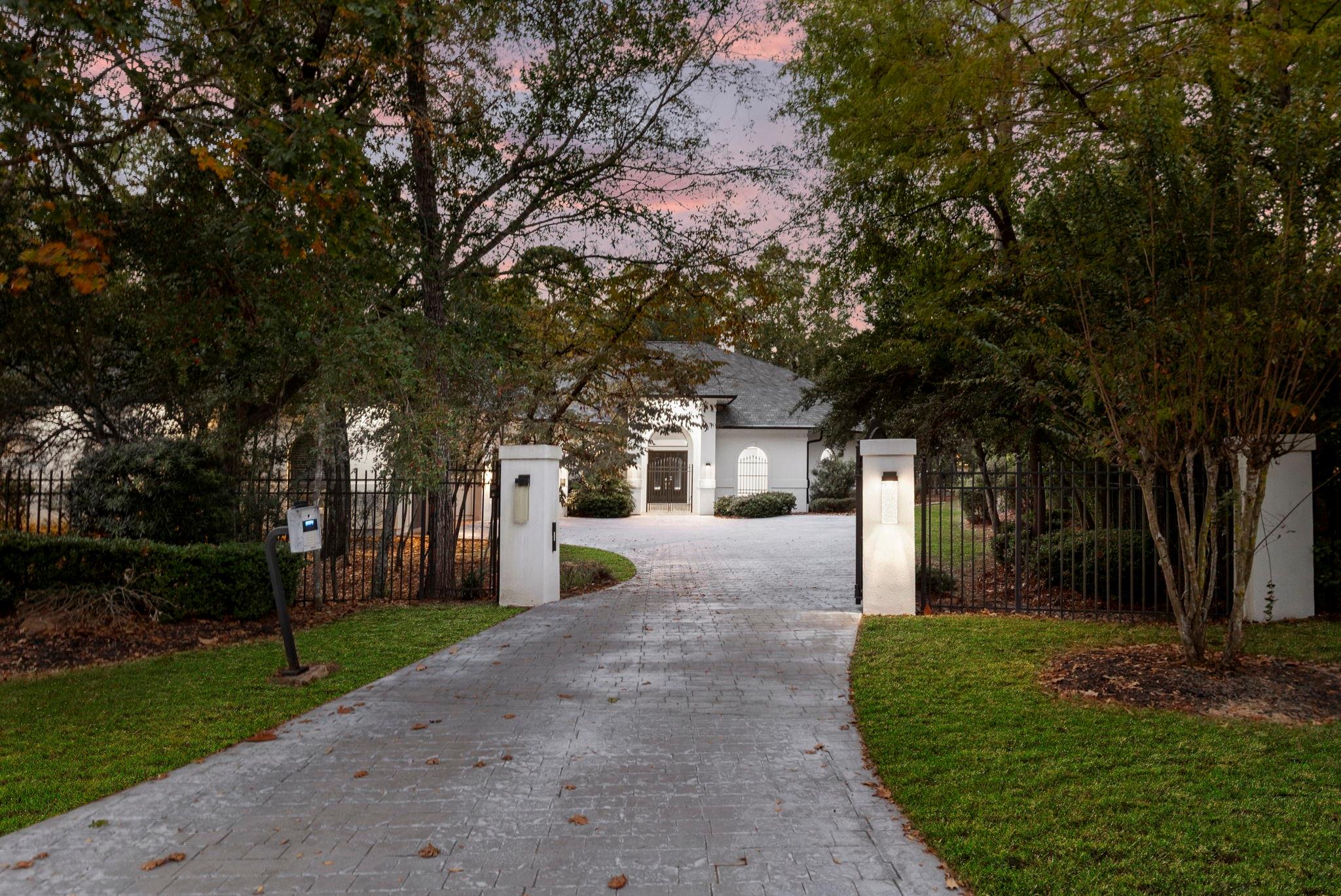 134 Trinity Oaks Court