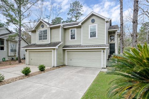 Photo of 106 N Walden Elms Circle, The Woodlands, TX 77382 (MLS # 13753814)