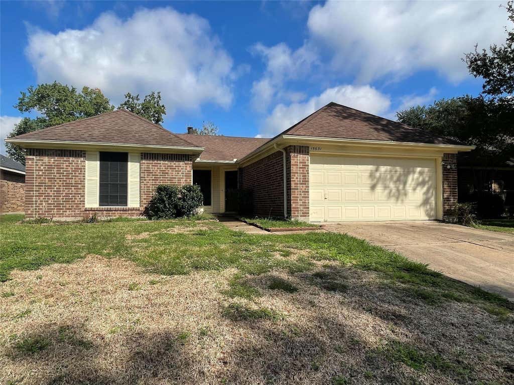Photo of 15631 Pilgrim Hall Drive, Friendswood, TX 77546 (MLS # 45861890)