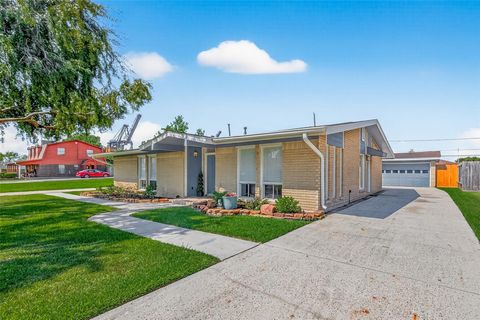 Photo of 3810 Marlin Lane, La Porte, TX 77571 (MLS # 14829587)