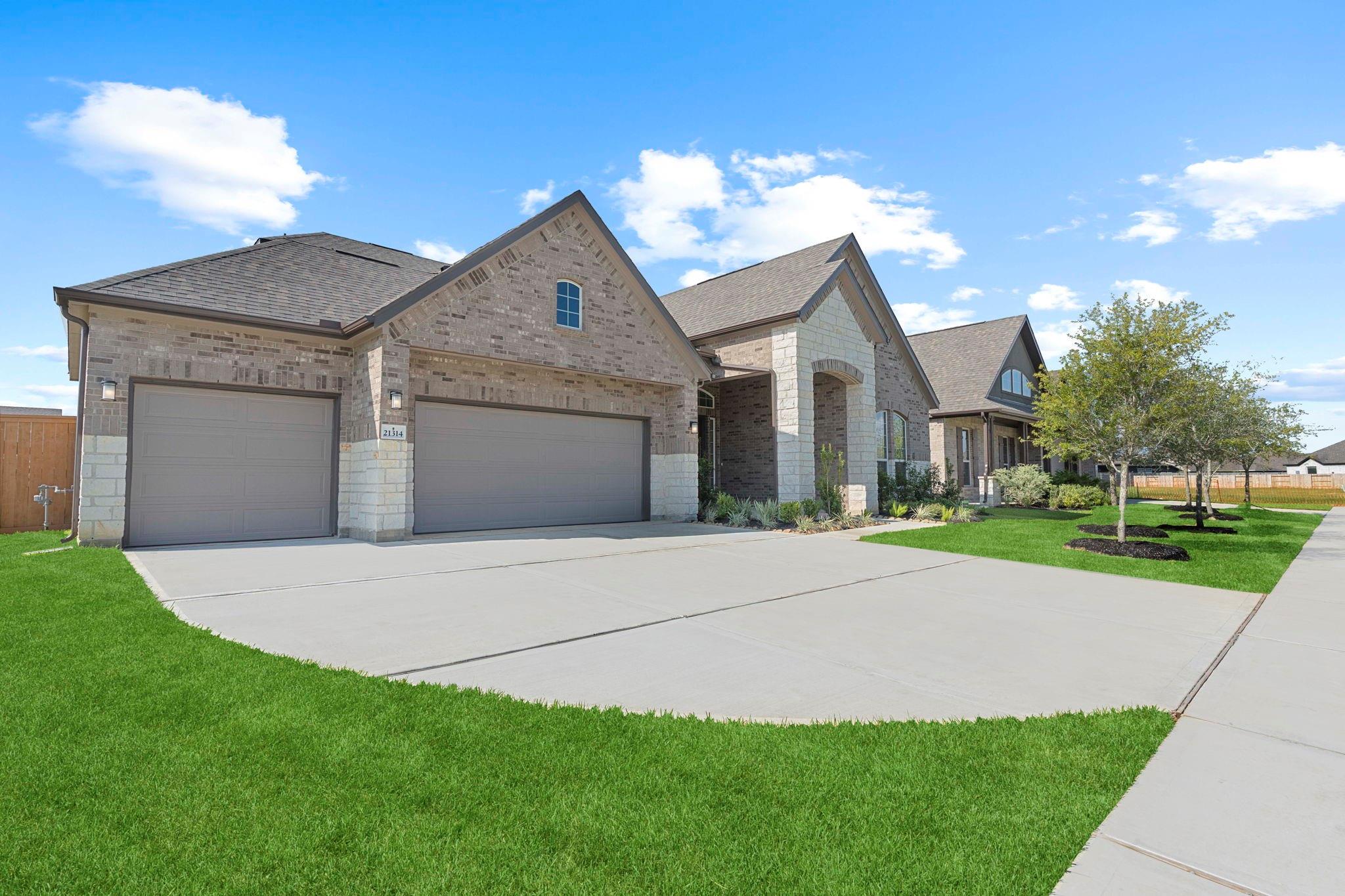 21314 Harbor Green Lane