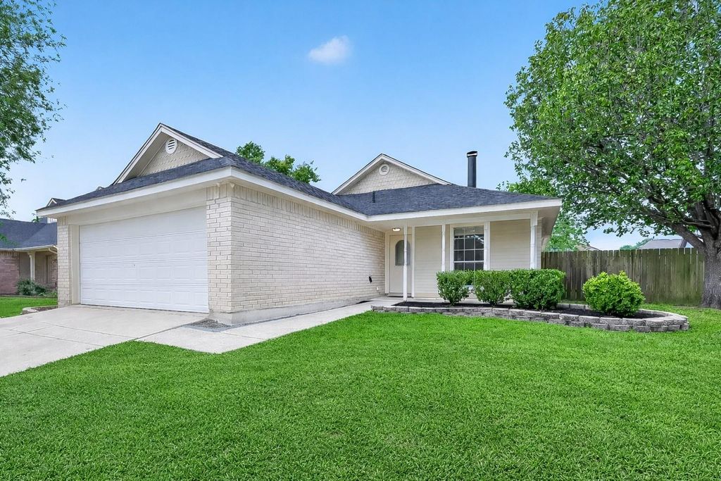 Photo of 12210 White River Drive, Tomball, TX 77375 (MLS # 64989438)
