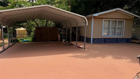 Photo of 214 Ridgeside, Montgomery, TX 77316 (MLS # 27612271)
